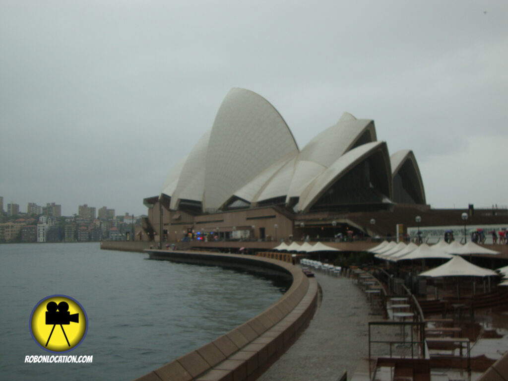 Sydney Operahouse, as seen in Modern Family
