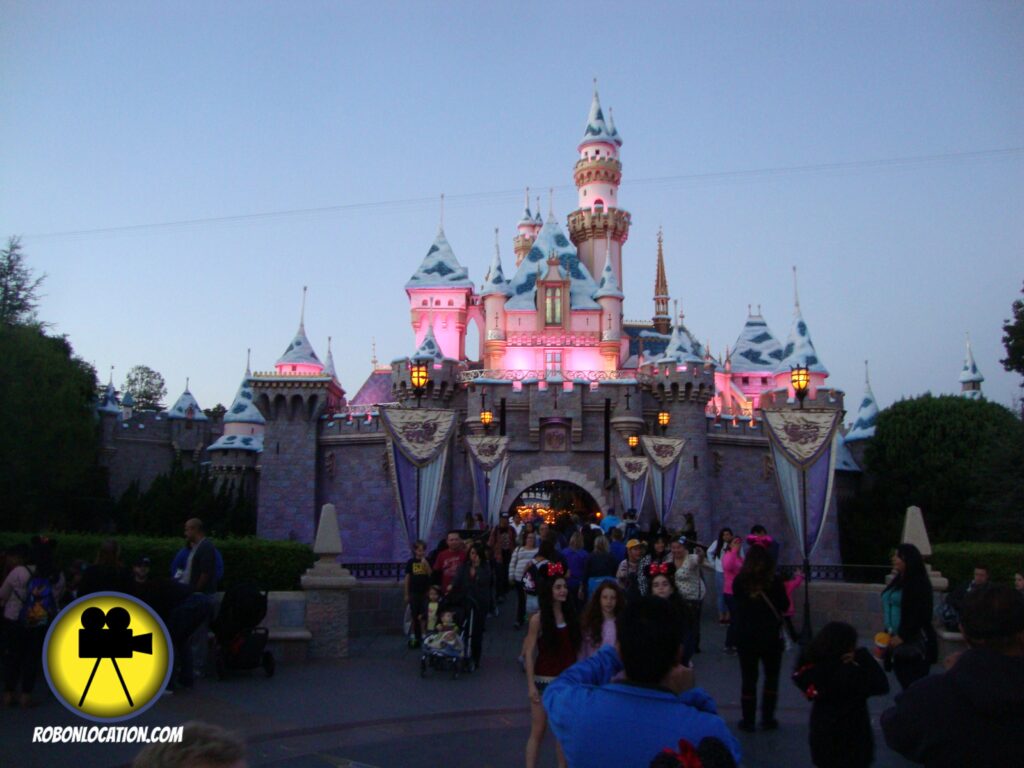 Disneyland appeared in the third season of Modern Family