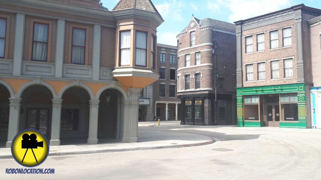 Stuart Fails to Save the Universe at Courthouse Square at Universal Studios Hollywood